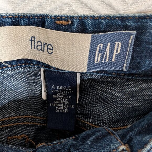 GAP Flare Jeans Dark Blue Wash Jeans 100% Size 4 Vintage Denim Y2K - Picture 3 of 8